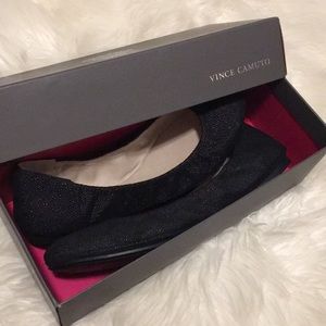 Brand New Vince Camuto flats size 10